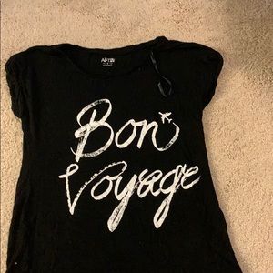 Relaxed, off the shoulder tee